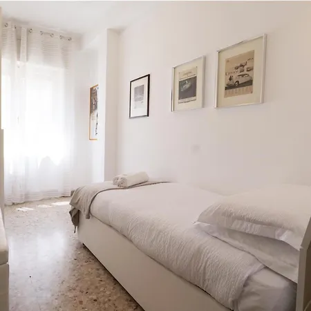 Casa Letizia All'arena - Parcheggio E Supermercato Daire